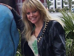 SUZAN T